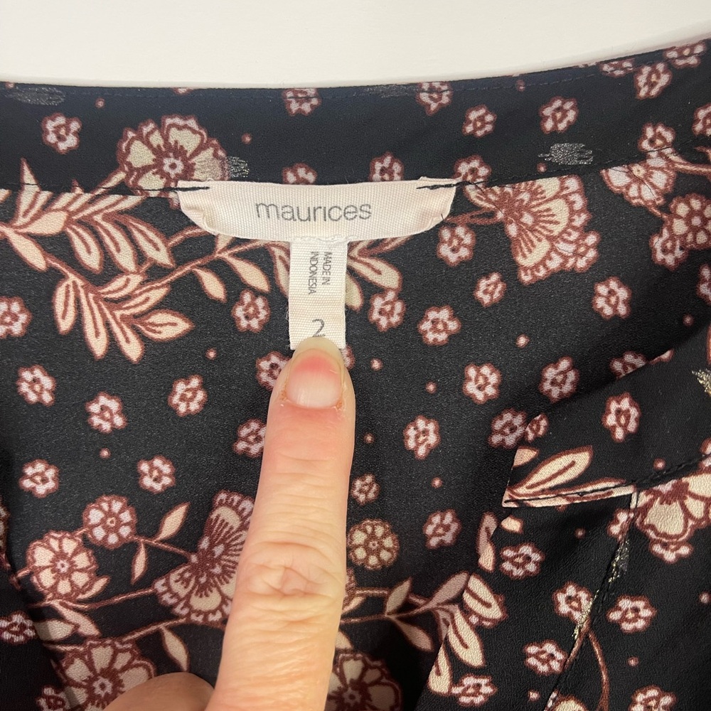 Maurices Black and‎ Pink Floral Blouse - Picture 8 of 10